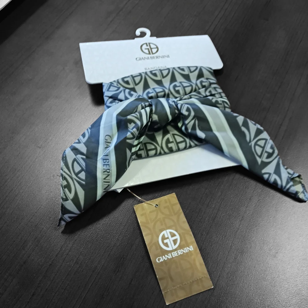 Giani Burnini Scarf